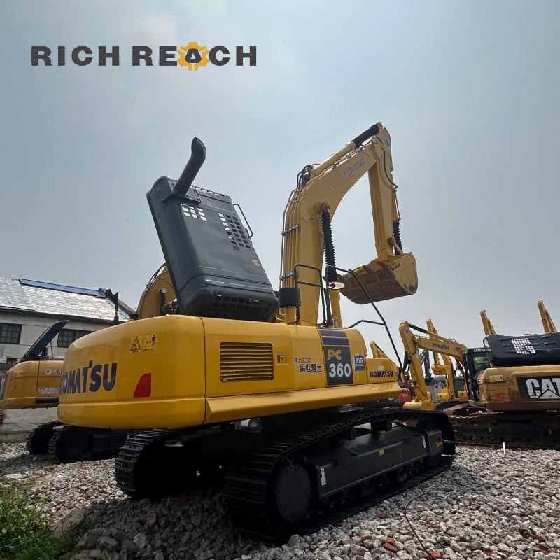 Bucket attachment of a 2018 Komatsu PC360-8 used excavator for sale $41,667 – high productivity Komatsu PC360-8 Richreach